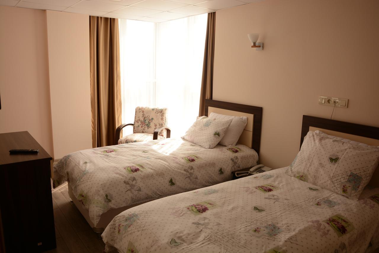 Sts Hotel Luleburgaz Esterno foto
